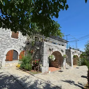 Insula Insule - Rustic & Peaceful Appartamento